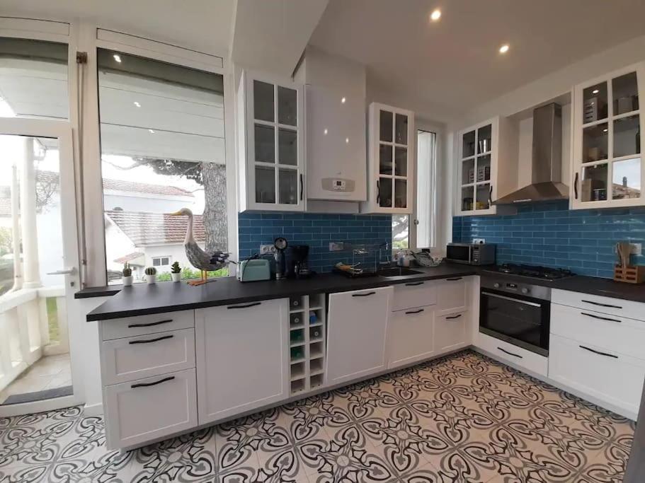 Royan - Villa La Cigale - 7 Chambres / 16 Couchages Екстериор снимка